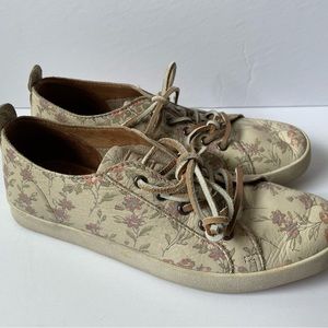 Overland Sheepskin Women’s Sneakers Stone Floral Print Leather Angie Size 38